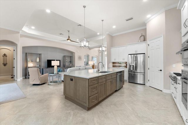 5637 ARNIE LOOP, Bradenton, FL 34211