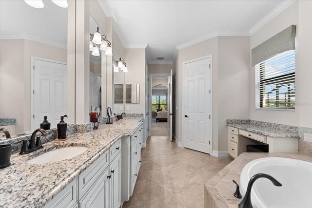 5637 ARNIE LOOP, Bradenton, FL 34211