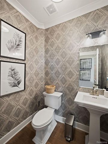 2774 Enclave Drive, Rochester, MI 48363