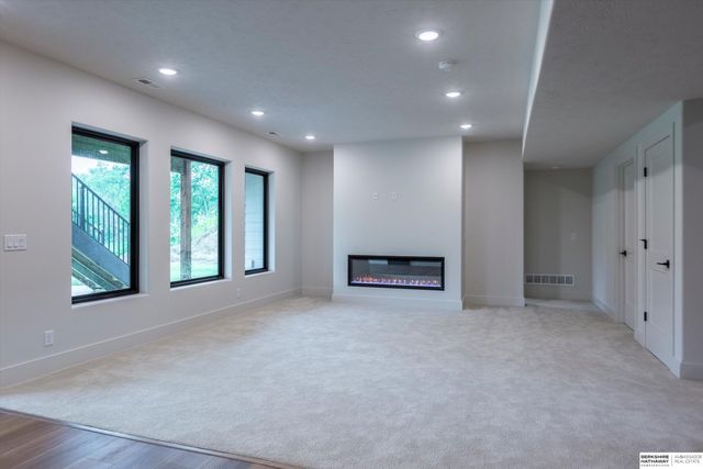 11306 S 181st Circle, Gretna, NE 68028