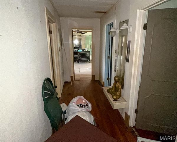 411 Elm Drive, East St Louis, IL 62203