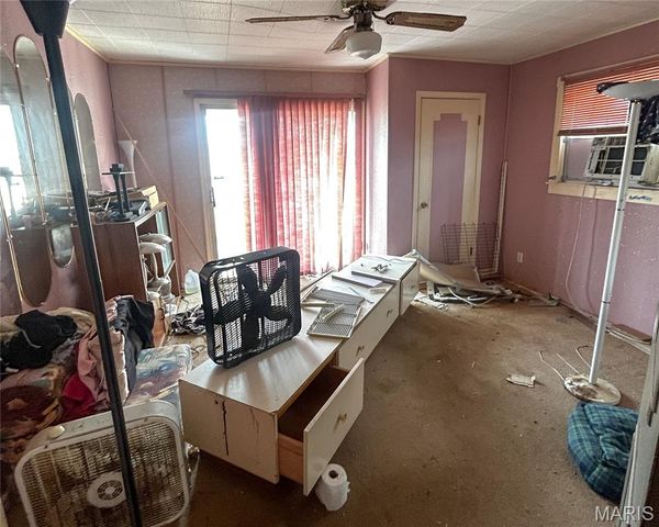 411 Elm Drive, East St Louis, IL 62203