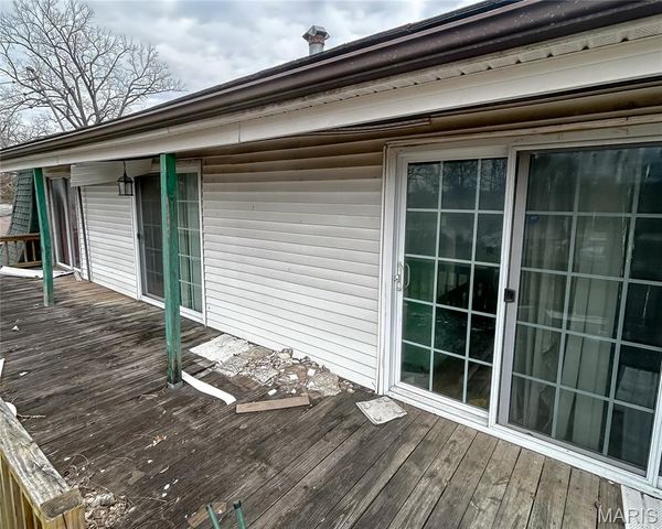 411 Elm Drive, East St Louis, IL 62203