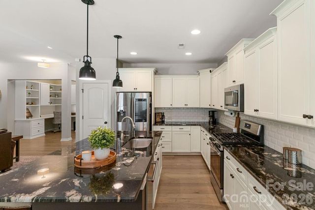 378 Broadleaf Drive, Denver, NC 28037