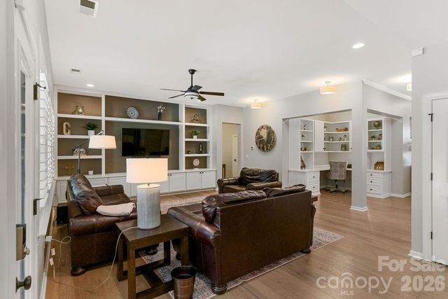 378 Broadleaf Drive, Denver, NC 28037