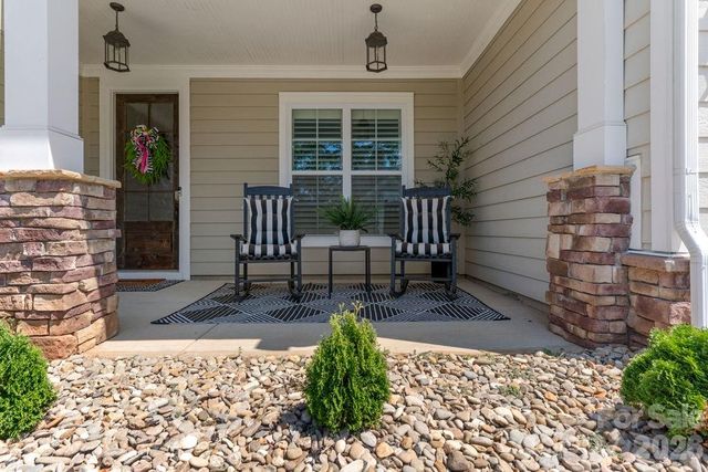 378 Broadleaf Drive, Denver, NC 28037