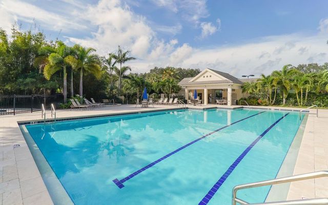 533 FALLBROOK DRIVE, Venice, FL 34292