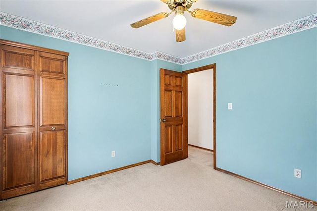 1205 Newport Landing Drive, Fenton, MO 63026