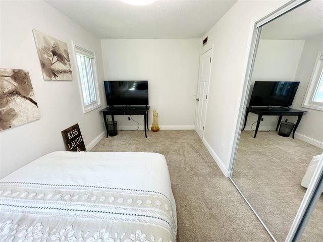 727 Treasure Island Drive, Mattawan, MI 49071