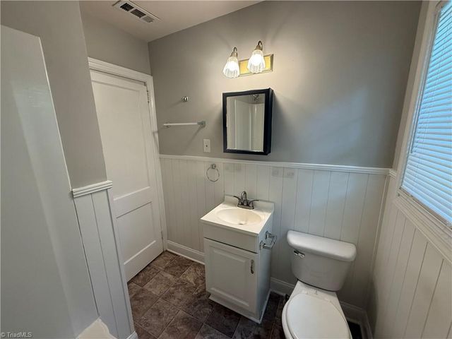 907 Logan Street, Greensboro, NC 27406