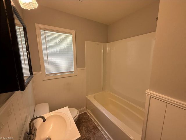 907 Logan Street, Greensboro, NC 27406