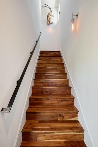 1009 E 12th ST, Austin, TX 78702