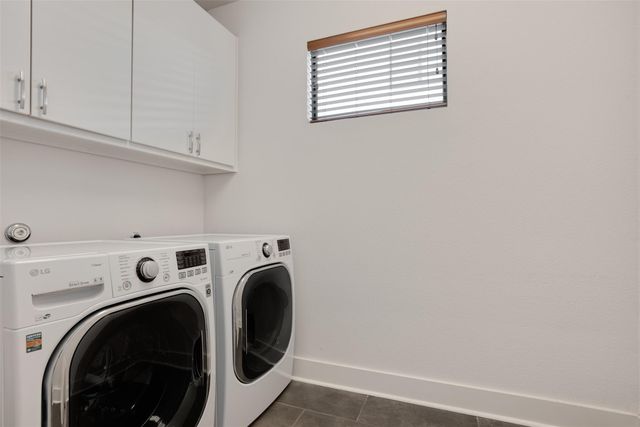 1009 E 12th ST, Austin, TX 78702