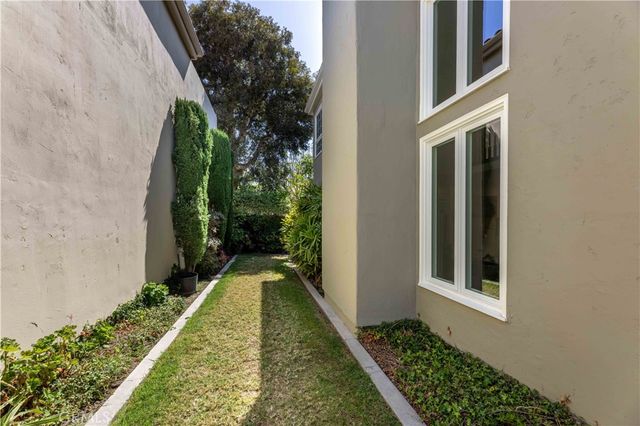 361 Seville, Long Beach, CA 90814