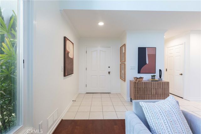 361 Seville, Long Beach, CA 90814