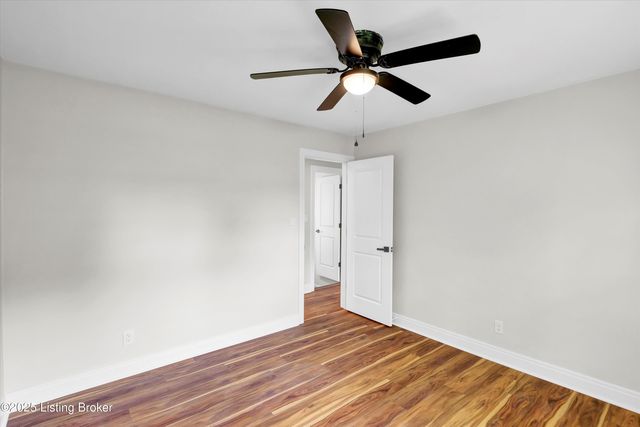 7613 Norbourne Ave, Louisville, KY 40222