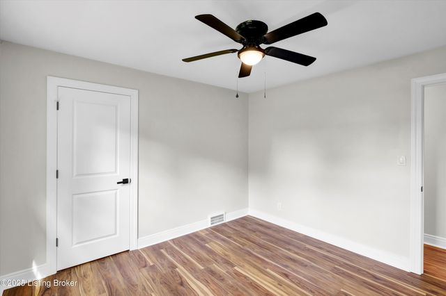 7613 Norbourne Ave, Louisville, KY 40222