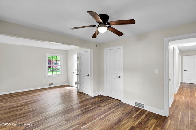 7613 Norbourne Ave, Louisville, KY 40222