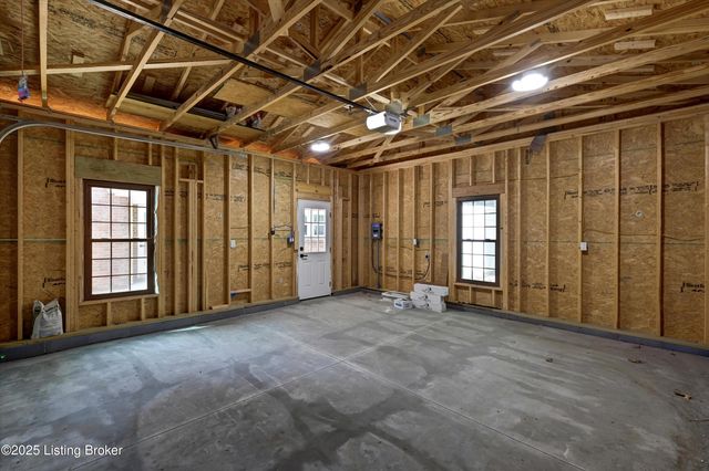 7613 Norbourne Ave, Louisville, KY 40222