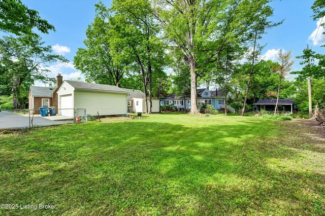 7613 Norbourne Ave, Louisville, KY 40222