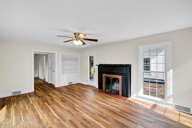 7613 Norbourne Ave, Louisville, KY 40222