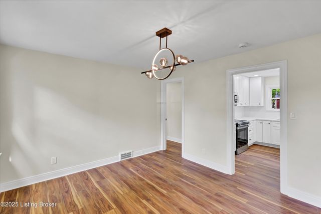 7613 Norbourne Ave, Louisville, KY 40222