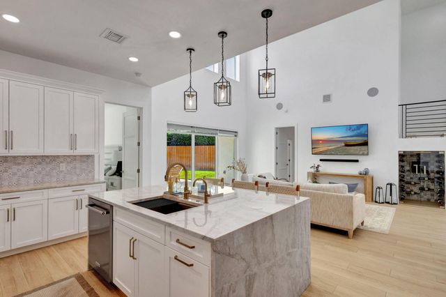 12952 Drayton Road SE, North Palm Beach, FL 33408
