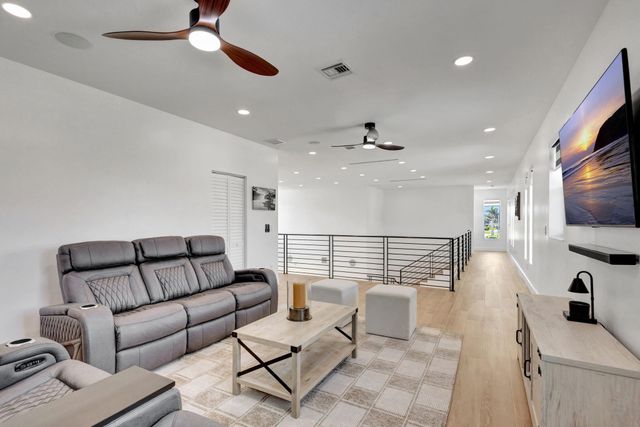 12952 Drayton Road SE, North Palm Beach, FL 33408
