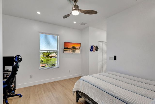 12952 Drayton Road SE, North Palm Beach, FL 33408