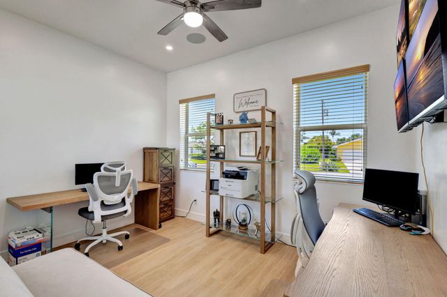 12952 Drayton Road SE, North Palm Beach, FL 33408