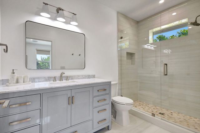 12952 Drayton Road SE, North Palm Beach, FL 33408