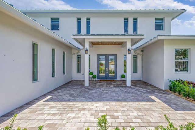 12952 Drayton Road SE, North Palm Beach, FL 33408