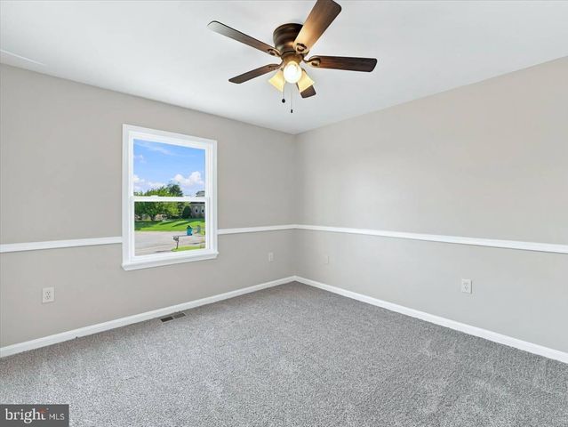 13902 PONTIUS LN, Hagerstown, MD 21740