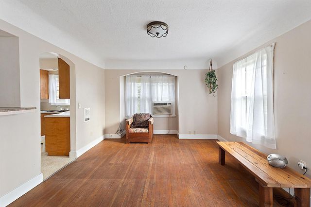 806 SE Grandview Avenue, Grants Pass, OR 97527