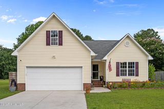 182 Bridlewood Drive, Jacksonville, NC 28540