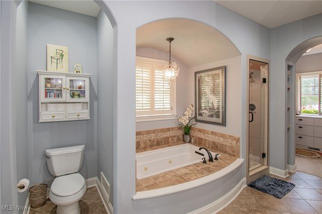 2189 E Park Drive, Uniontown, OH 44685