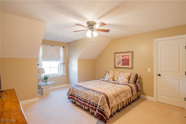 2189 E Park Drive, Uniontown, OH 44685