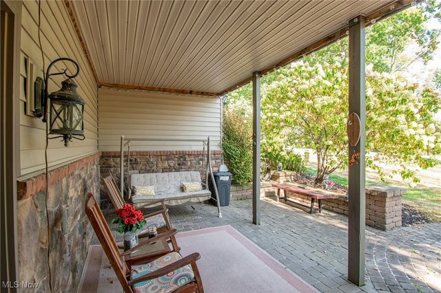 2189 E Park Drive, Uniontown, OH 44685