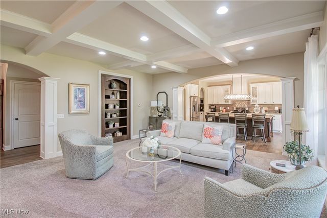 2189 E Park Drive, Uniontown, OH 44685