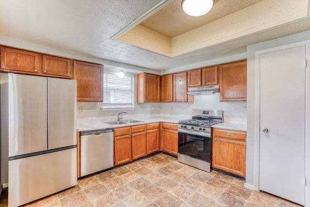6918 Skyline Park Drive, Katy, TX 77449