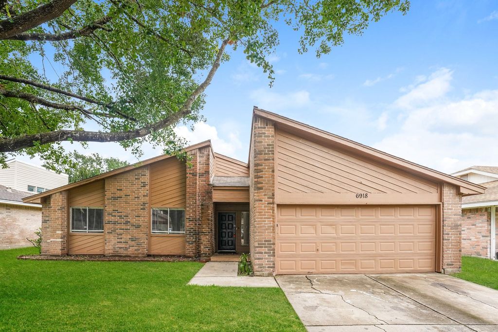 6918 Skyline Park Drive, Katy, TX 77449