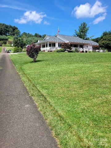 30 Boyer Lane, Sparta, NC 28675