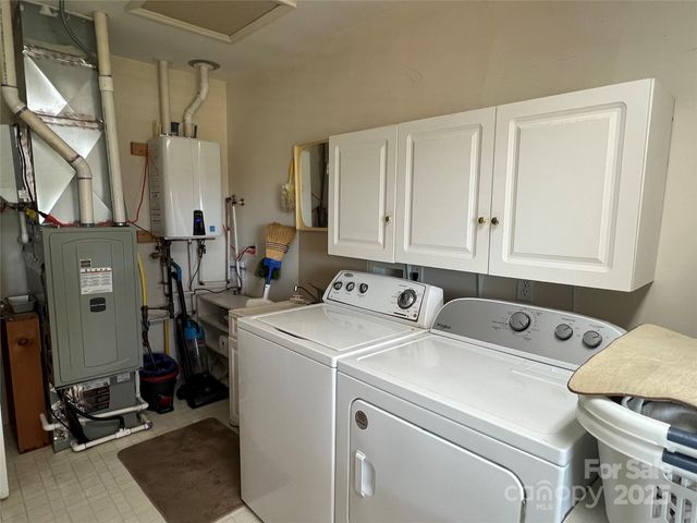 30 Boyer Lane, Sparta, NC 28675