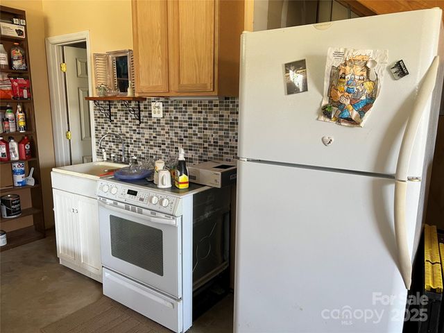 30 Boyer Lane, Sparta, NC 28675