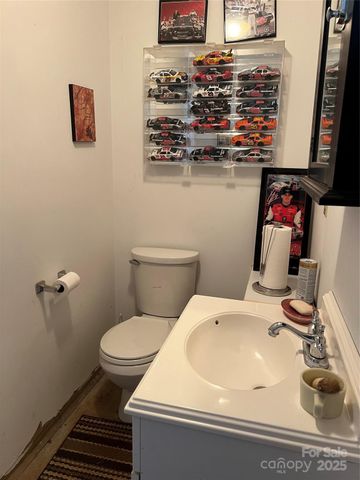 30 Boyer Lane, Sparta, NC 28675