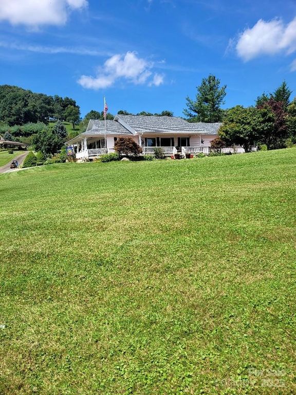 30 Boyer Lane, Sparta, NC 28675