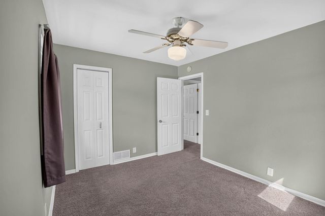 1255 Scott Avenue, Waterloo, IA 50701