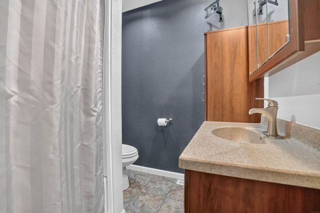 1255 Scott Avenue, Waterloo, IA 50701