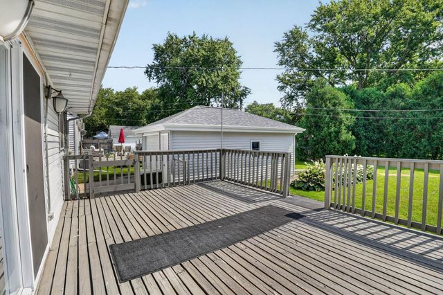 1255 Scott Avenue, Waterloo, IA 50701