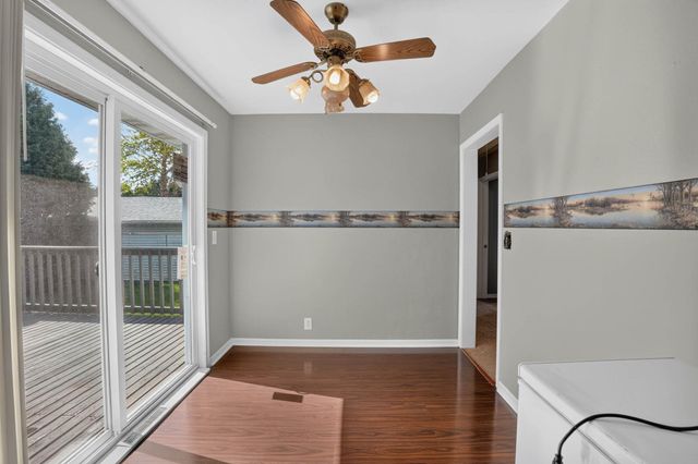 1255 Scott Avenue, Waterloo, IA 50701